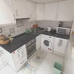 Santa Apolonia Διαμέρισμα *